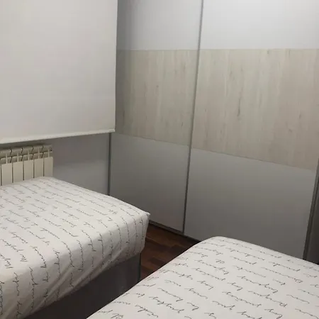 Urban Cotolino 카스트로우르디알레스